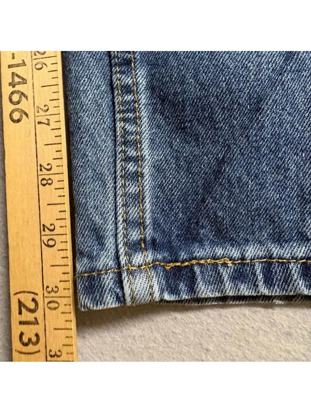 Levis 550 Relaxed Fit Jeans Mens 33x32 Blue Denim Medium Wash Red Tab